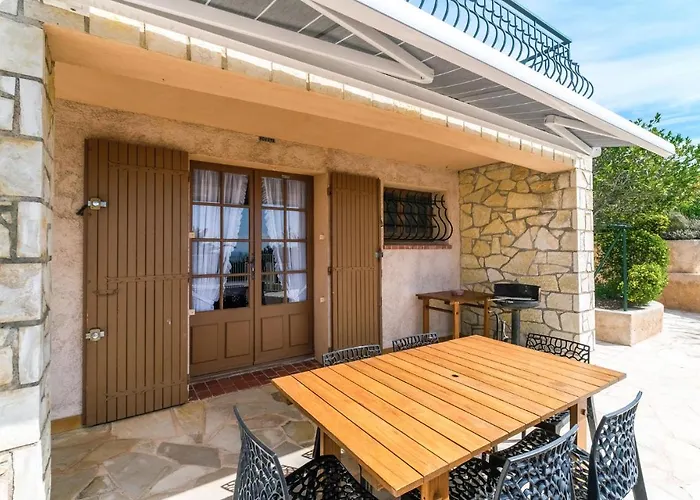 Domaine De La Bastide D'a Saint-Raphaël